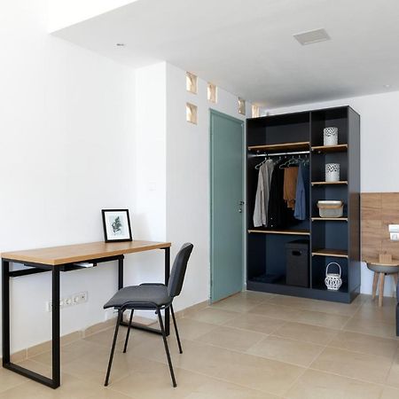 Livingfy Apt With Mountain View & Garden 베모스 외부 사진