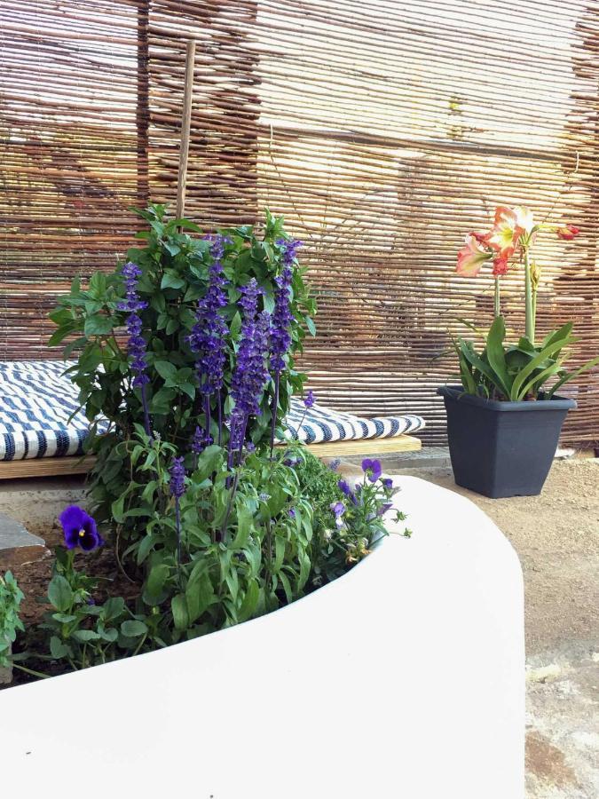 Livingfy Apt With Mountain View & Garden 베모스 외부 사진