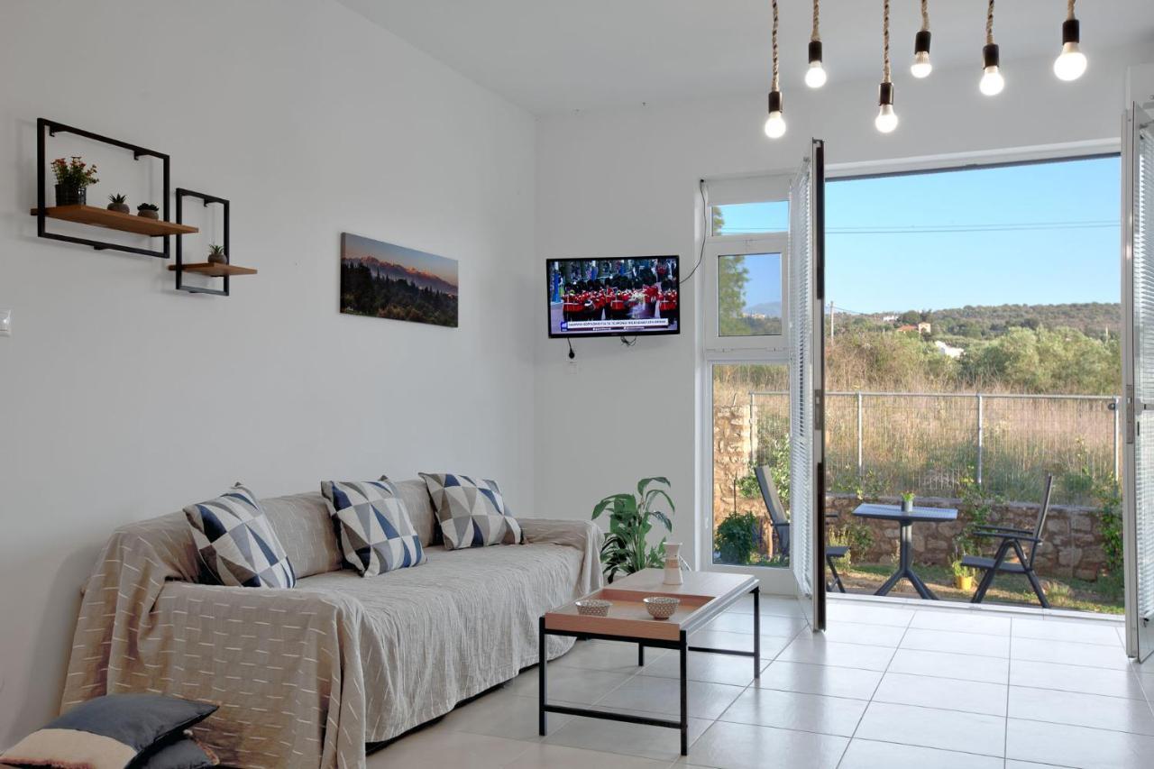 Livingfy Apt With Mountain View & Garden 베모스 외부 사진
