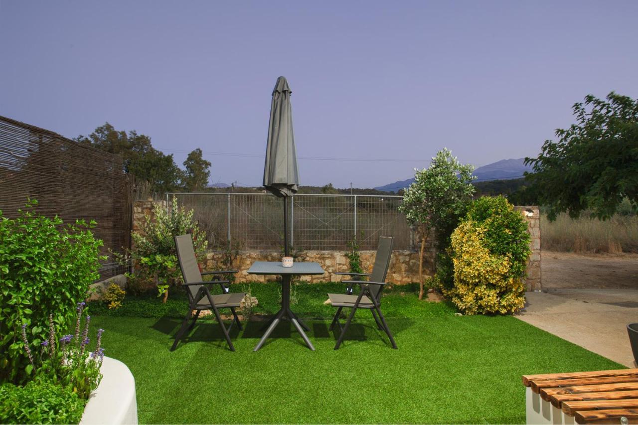 Livingfy Apt With Mountain View & Garden 베모스 외부 사진